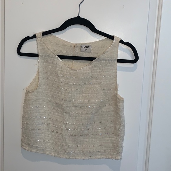 CHANEL Tops - VINTAGE Chanel sleeveless tweed white top